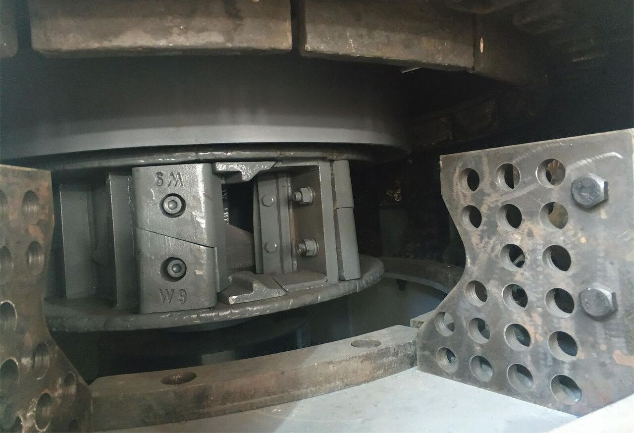 Kinglink KL8 VSI Impactor - Röpítő törő: 3 kép. Kinglink KL8 VSI Impactor - Röpítő törő: 3 kép.