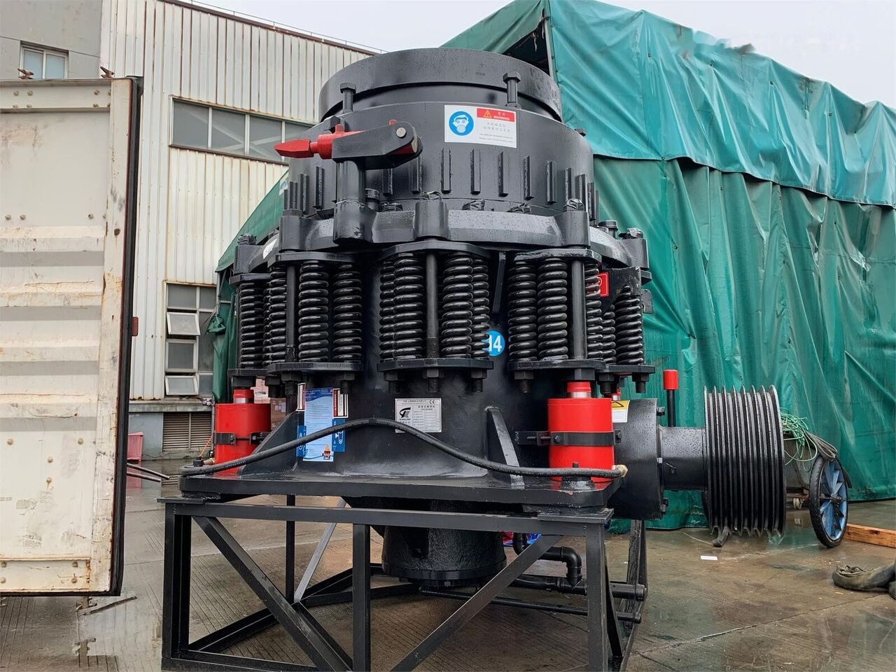 Kinglink KLF1160 4FT NEW CONE CRUSHER - Kúpos törő: 2 kép. Kinglink KLF1160 4FT NEW CONE CRUSHER - Kúpos törő: 2 kép.