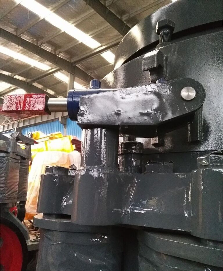 Kinglink KLM1160 Cone Crusher - Kúpos törő: 5 kép. Kinglink KLM1160 Cone Crusher - Kúpos törő: 5 kép.