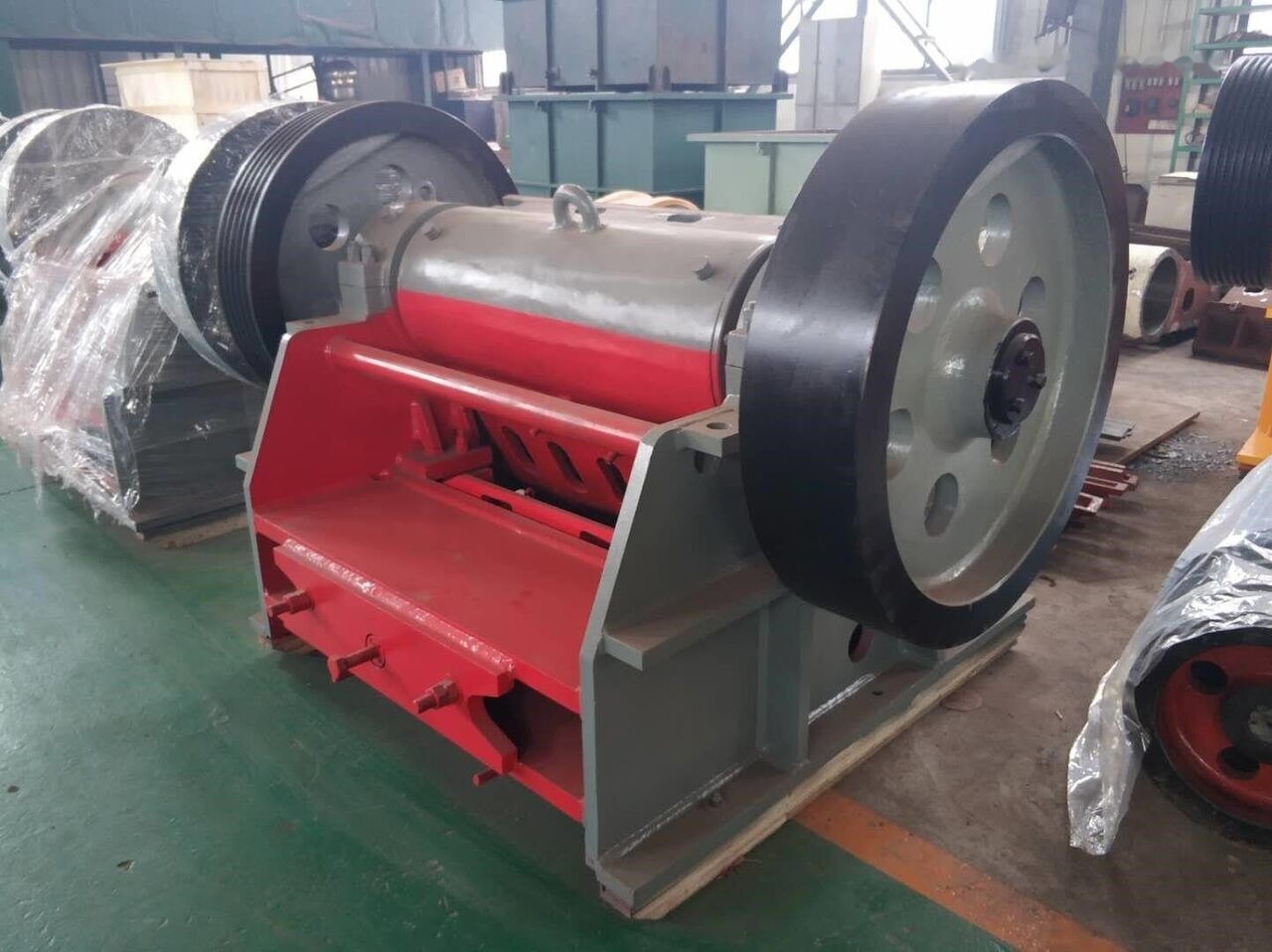 Kinglink PEX1047 Jaw Crusher in stock for aggregates crushing - Pofás törő: 4 kép. Kinglink PEX1047 Jaw Crusher in stock for aggregates crushing - Pofás törő: 4 kép.
