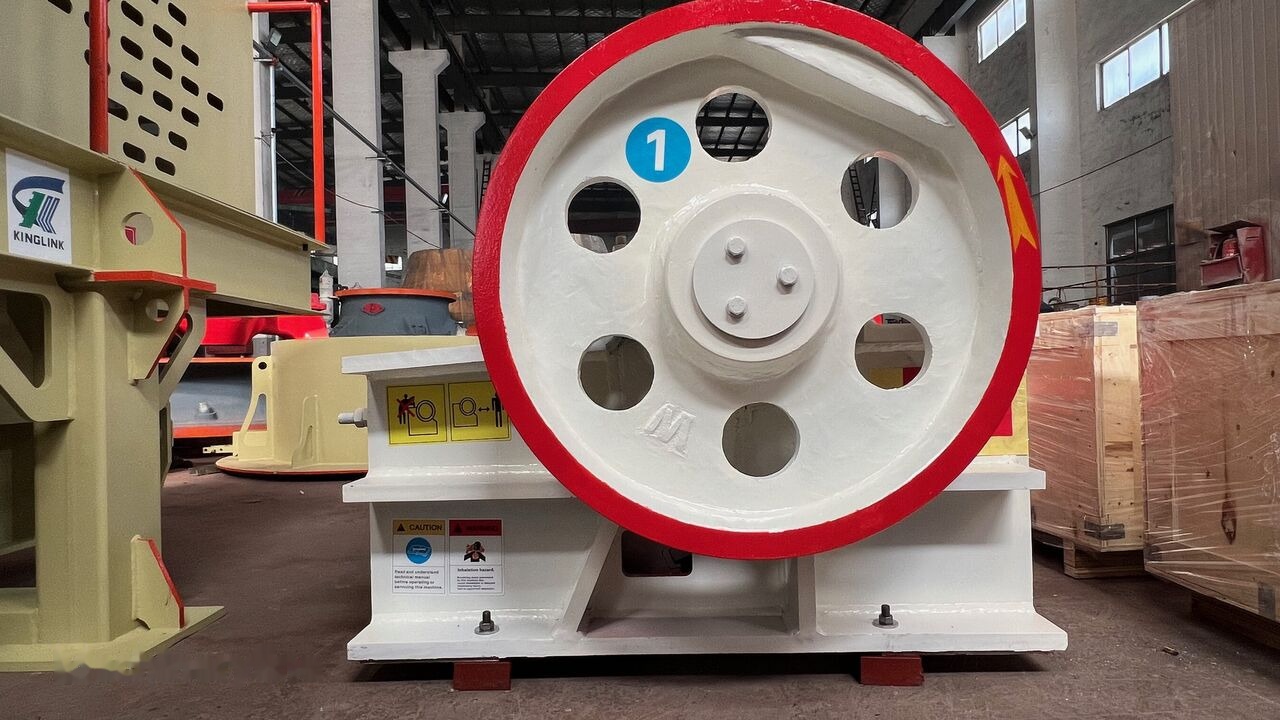 Kinglink PEX150X1000 Jaw Crusher | Oil Sands - Pofás törő: 1 kép. Kinglink PEX150X1000 Jaw Crusher | Oil Sands - Pofás törő: 1 kép.