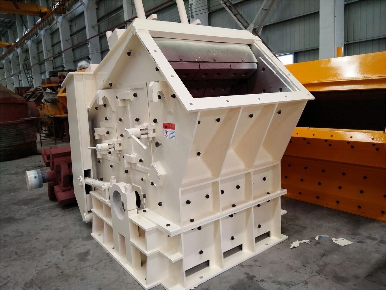 Kinglink PF1010 Horizontal Impact Crusher - Röpítő törő: 1 kép. Kinglink PF1010 Horizontal Impact Crusher - Röpítő törő: 1 kép.