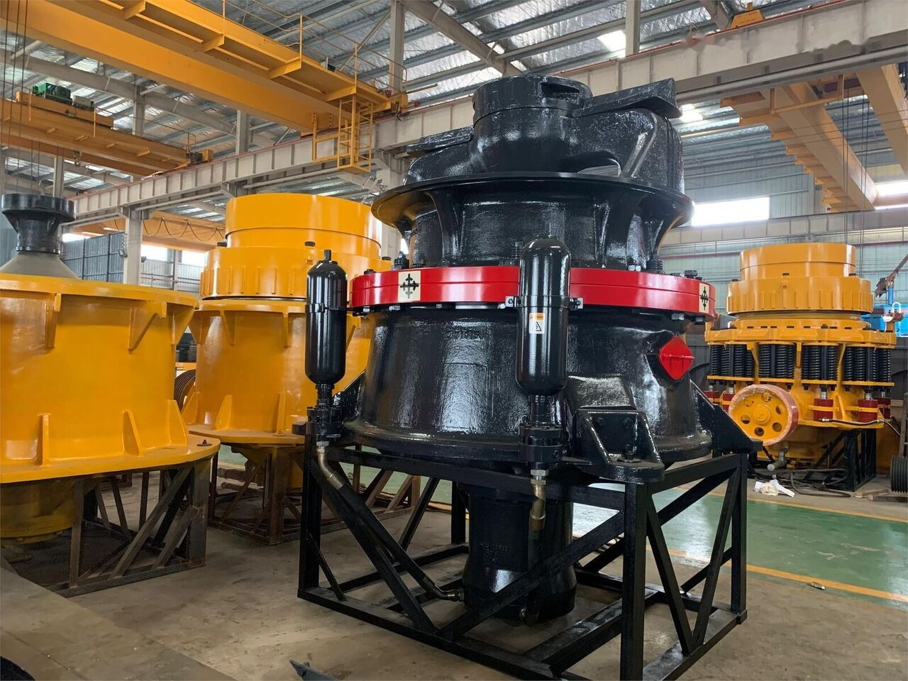 Kinglink Sandvik type Hydraulic Cone Crusher CH660 | Diabase - Kúpos törő: 4 kép. Kinglink Sandvik type Hydraulic Cone Crusher CH660 | Diabase - Kúpos törő: 4 kép.