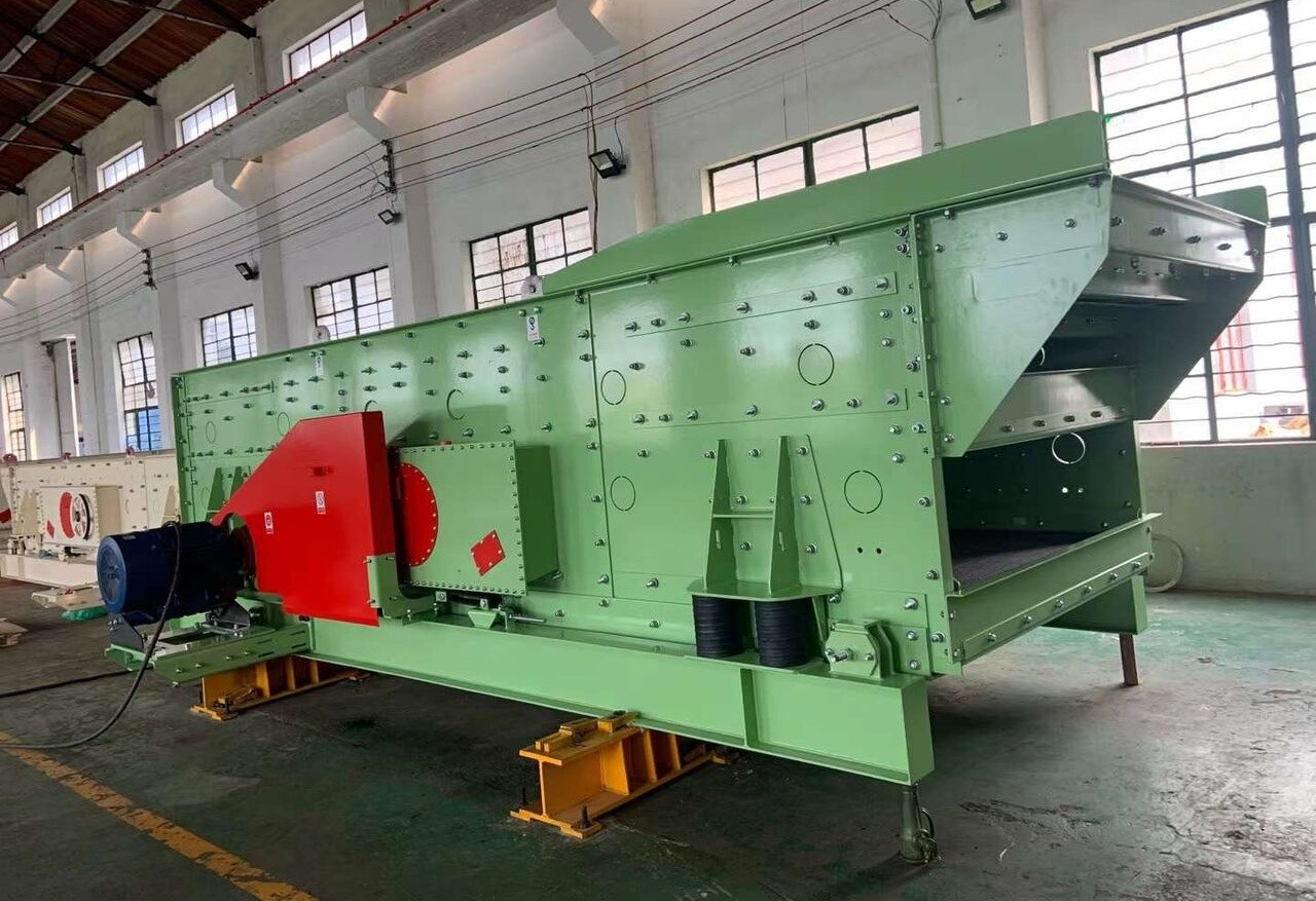 Kinglink TTH Horizontal Heavy duty Vibrating Screen - Osztályozó berendezés: 1 kép. Kinglink TTH Horizontal Heavy duty Vibrating Screen - Osztályozó berendezés: 1 kép.