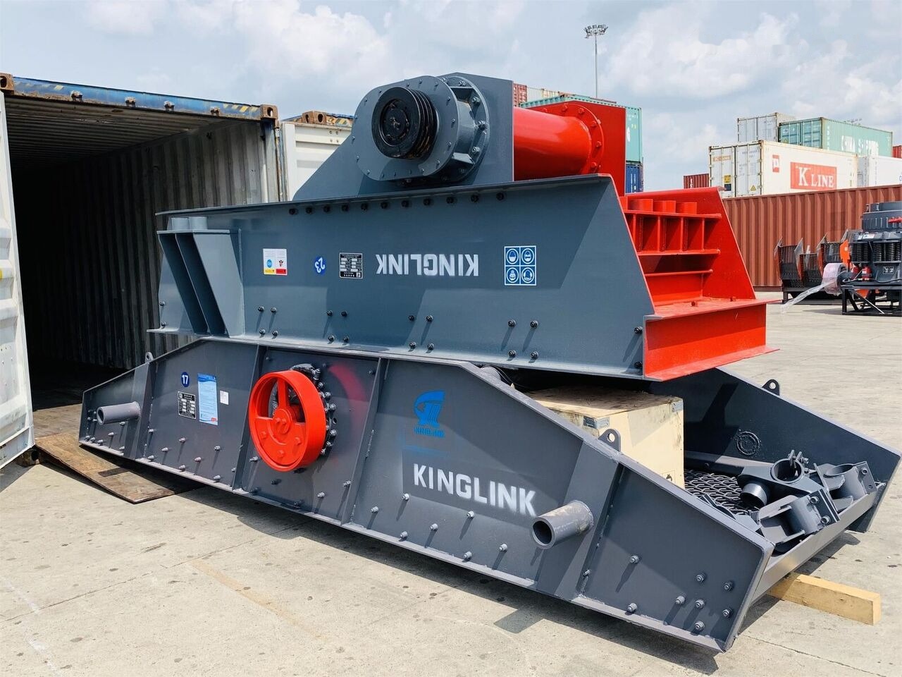 Kinglink ZSW380X96 Grizzly Vibrating Feeder - Bányászati gépek: 2 kép. Kinglink ZSW380X96 Grizzly Vibrating Feeder - Bányászati gépek: 2 kép.