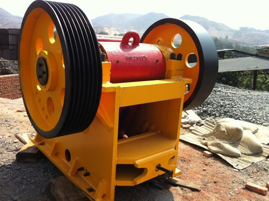 Kinglink Zinc Mineral Stone Jaw Crusher 2030 | PE500x750 - Pofás törő: 2 kép. Kinglink Zinc Mineral Stone Jaw Crusher 2030 | PE500x750 - Pofás törő: 2 kép.