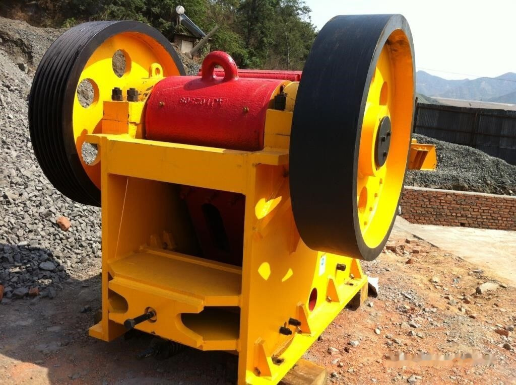 Kinglink Zinc Mineral Stone Jaw Crusher 2030 | PE500x750 - Pofás törő: 4 kép. Kinglink Zinc Mineral Stone Jaw Crusher 2030 | PE500x750 - Pofás törő: 4 kép.