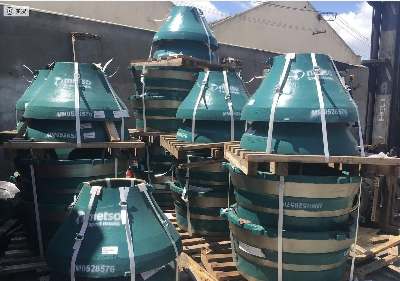 Metso HP300 Bowl liner and Mantle - Kúpos törő: 1 kép. Metso HP300 Bowl liner and Mantle - Kúpos törő: 1 kép.