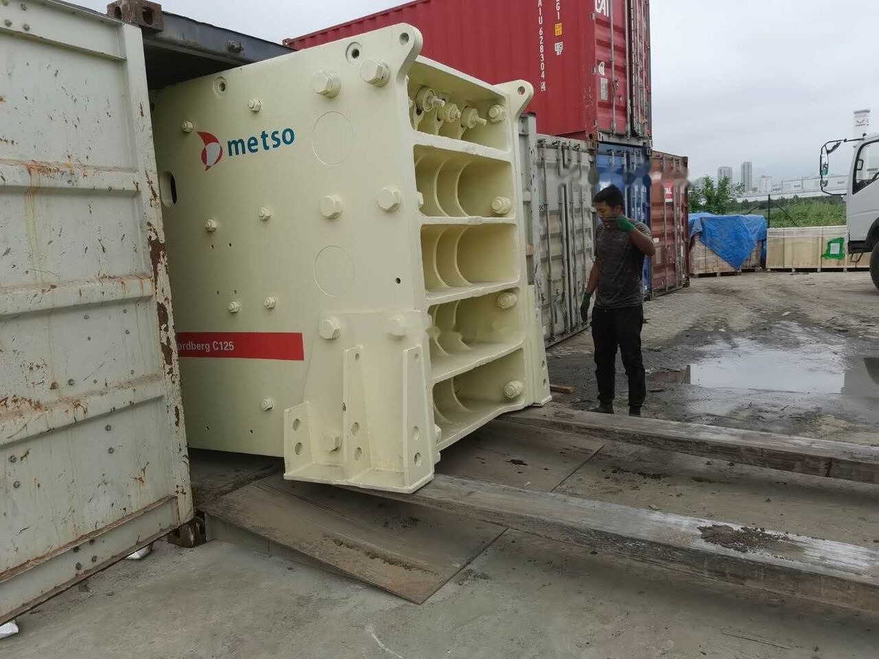 Metso Nordberg C125 Jaw Crusher - Pofás törő: 4 kép. Metso Nordberg C125 Jaw Crusher - Pofás törő: 4 kép.