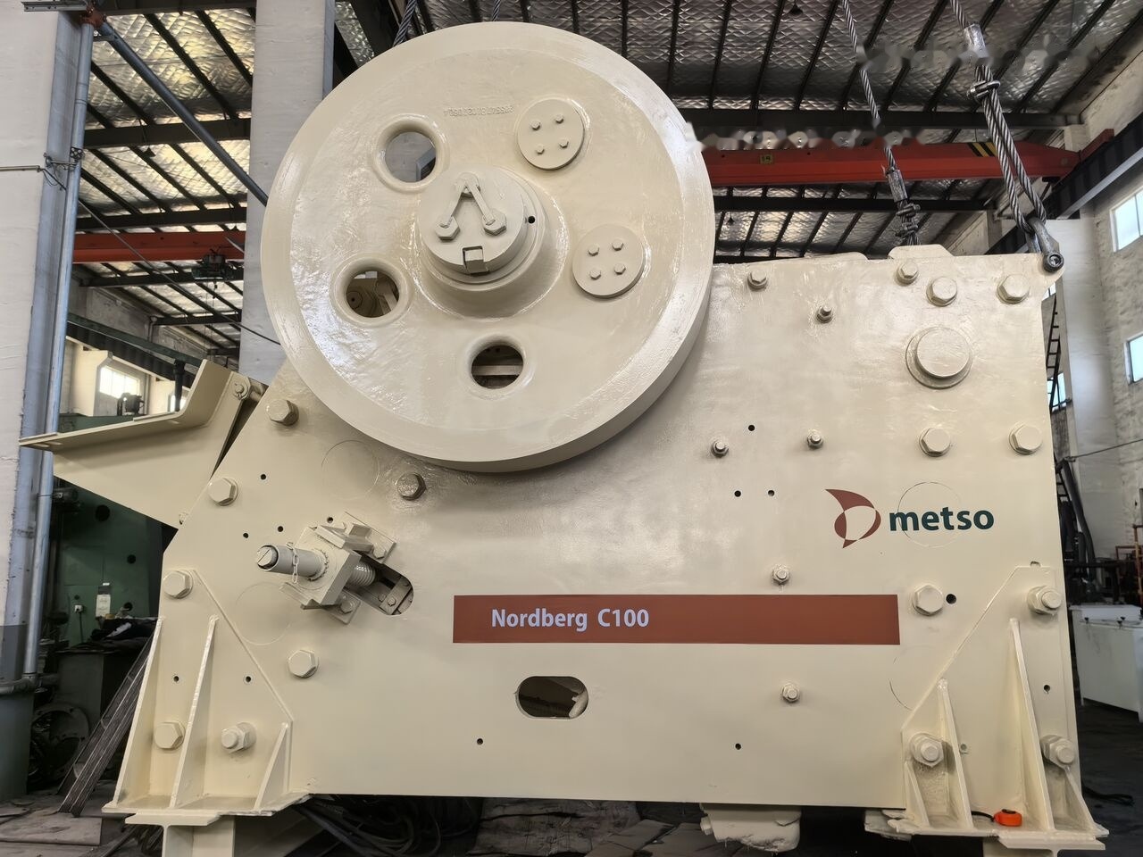 Metso Renewed Nordberg C100 Jaw Crusher - Pofás törő: 2 kép. Metso Renewed Nordberg C100 Jaw Crusher - Pofás törő: 2 kép.