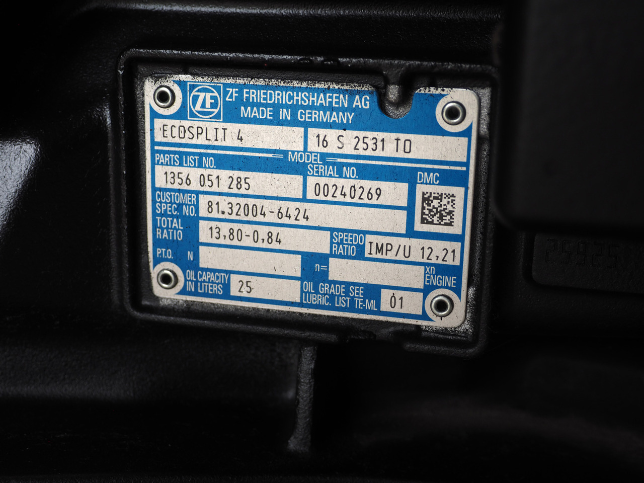 ZF Ecosplit 4 (MAN) 16S2531 TO - Sebességváltó - Teherautó: 2 kép. ZF Ecosplit 4 (MAN) 16S2531 TO - Sebességváltó - Teherautó: 2 kép.