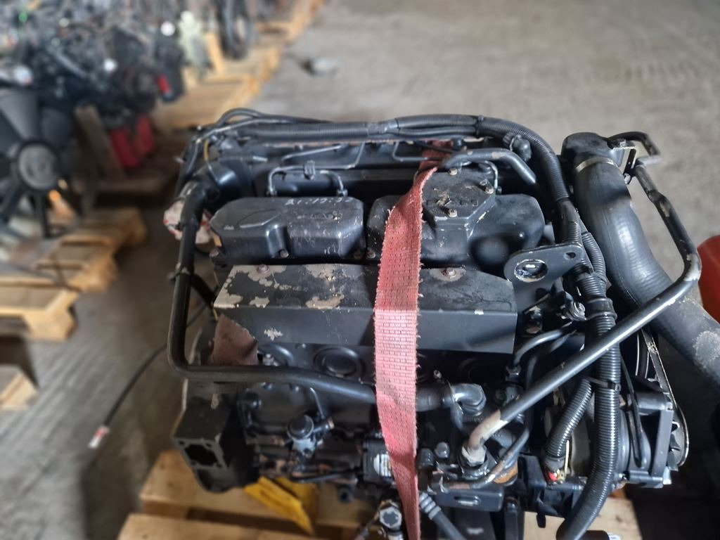 MAN D0824 FL01 - Motor - Teherautó: 3 kép. MAN D0824 FL01 - Motor - Teherautó: 3 kép.