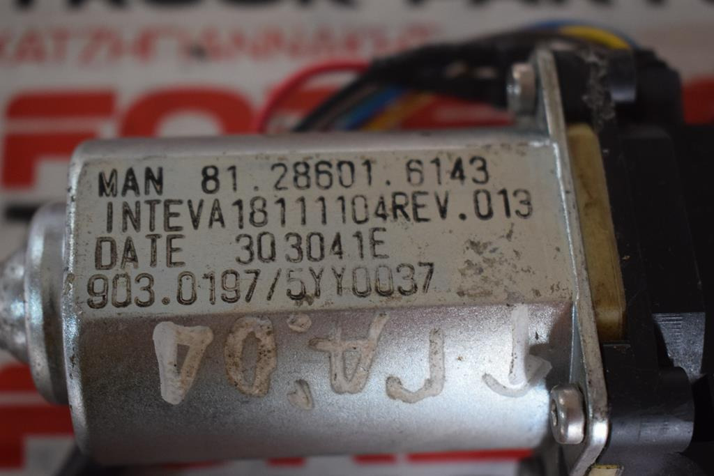 MAN TGA - Ablakemelő motor - Teherautó: 3 kép. MAN TGA - Ablakemelő motor - Teherautó: 3 kép.