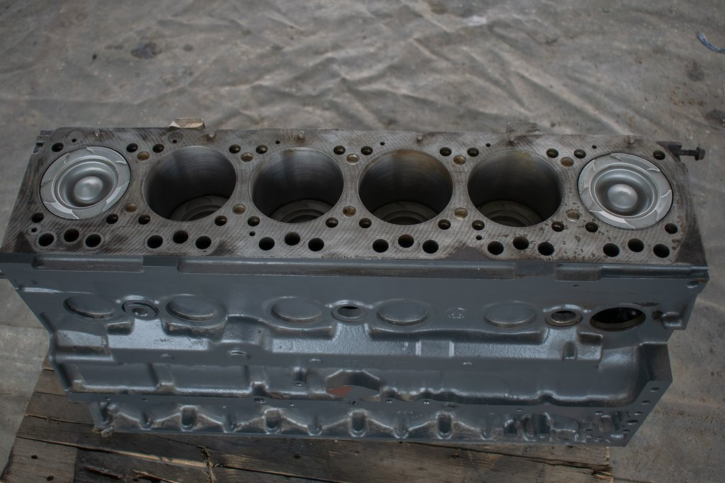 MAN TGM - EURO V - Motorblokk - Teherautó: 5 kép. MAN TGM - EURO V - Motorblokk - Teherautó: 5 kép.