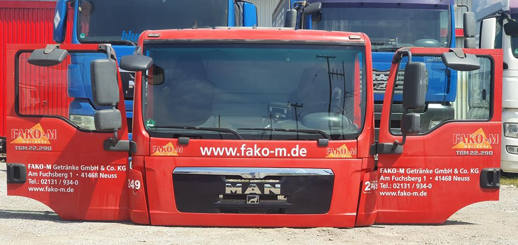 MAN TGM - Fülke - Teherautó: 3 kép. MAN TGM - Fülke - Teherautó: 3 kép.