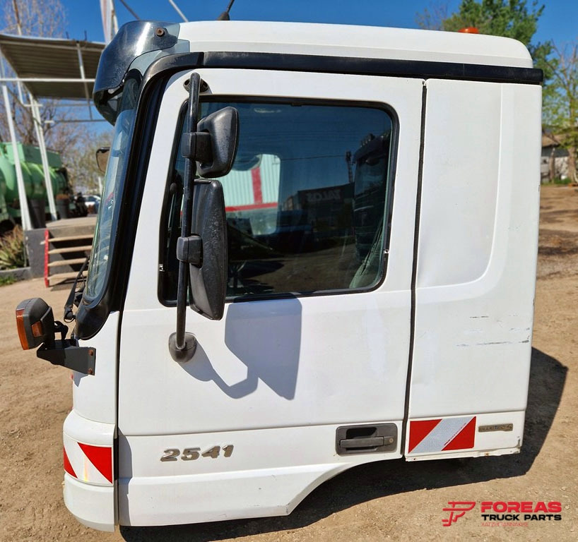 MERCEDES ACTROS MP2 MEDIUM - Fülke: 4 kép. MERCEDES ACTROS MP2 MEDIUM - Fülke: 4 kép.