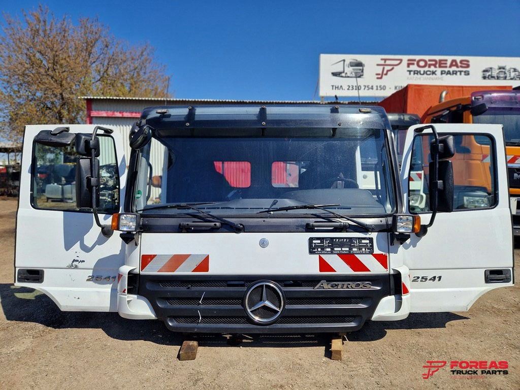 MERCEDES ACTROS MP2 MEDIUM - Fülke: 3 kép. MERCEDES ACTROS MP2 MEDIUM - Fülke: 3 kép.