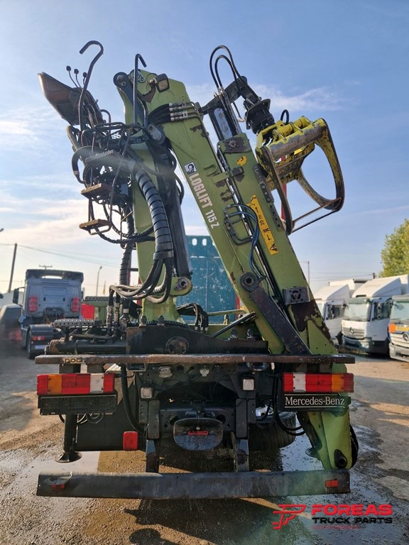 Rönkszállító teherautó, Darus autó a következők szállításához rönkfa MERCEDES-BENZ ACTROS 2648 6x4: 6 kép.