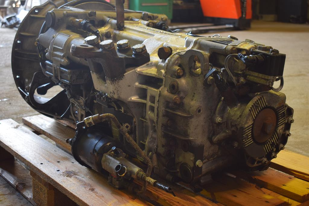 MERCEDES-BENZ ACTROS MP1 G211-16 - Sebességváltó - Teherautó: 3 kép. MERCEDES-BENZ ACTROS MP1 G211-16 - Sebességváltó - Teherautó: 3 kép.