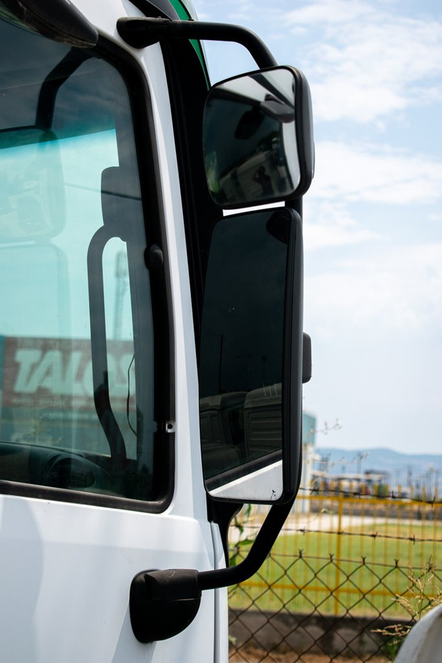 MERCEDES-BENZ ACTROS MP2 II - PASSENGER - Visszapillantó tükör - Teherautó: 2 kép. MERCEDES-BENZ ACTROS MP2 II - PASSENGER - Visszapillantó tükör - Teherautó: 2 kép.
