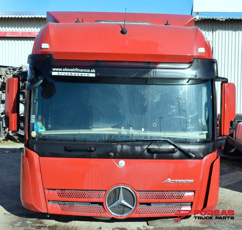 MERCEDES-BENZ ACTROS MP4 GIGA SPACE - Fülke - Teherautó: 2 kép. MERCEDES-BENZ ACTROS MP4 GIGA SPACE - Fülke - Teherautó: 2 kép.