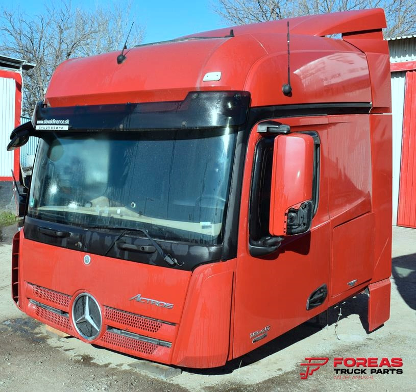 MERCEDES-BENZ ACTROS MP4 GIGA SPACE - Fülke - Teherautó: 1 kép. MERCEDES-BENZ ACTROS MP4 GIGA SPACE - Fülke - Teherautó: 1 kép.