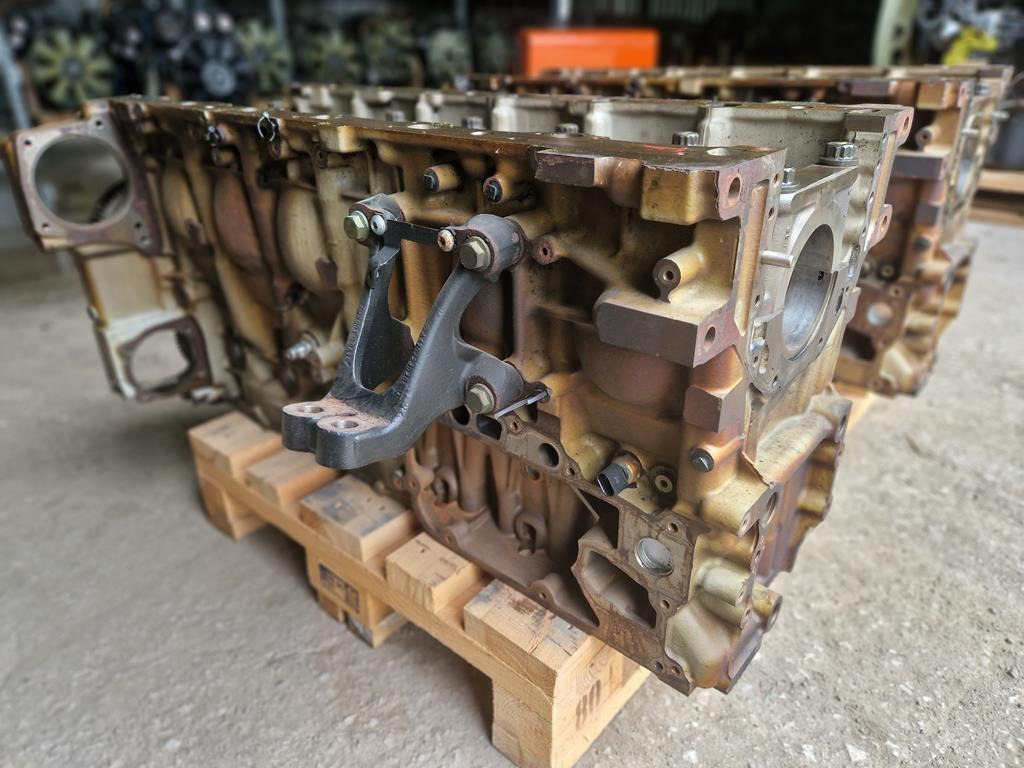 Motorblokk - Teherautó MERCEDES-BENZ ACTROS MP4 OM 470LA.6-2: 8 kép.