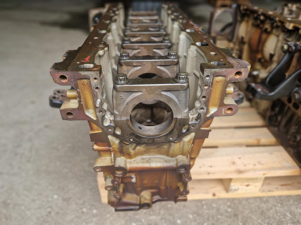 Motorblokk - Teherautó MERCEDES-BENZ ACTROS MP4 OM 470LA.6-2: 9 kép.