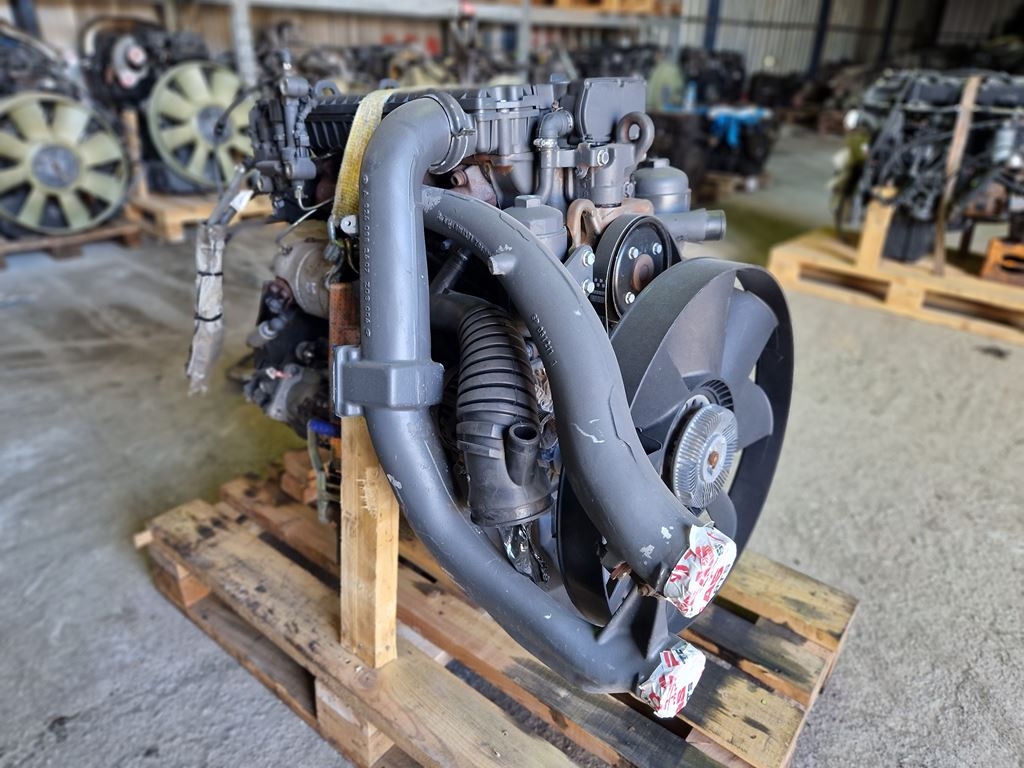 MERCEDES-BENZ ATEGO 220HP EURO 5 - REFURBISHED - Motor - Teherautó: 2 kép. MERCEDES-BENZ ATEGO 220HP EURO 5 - REFURBISHED - Motor - Teherautó: 2 kép.