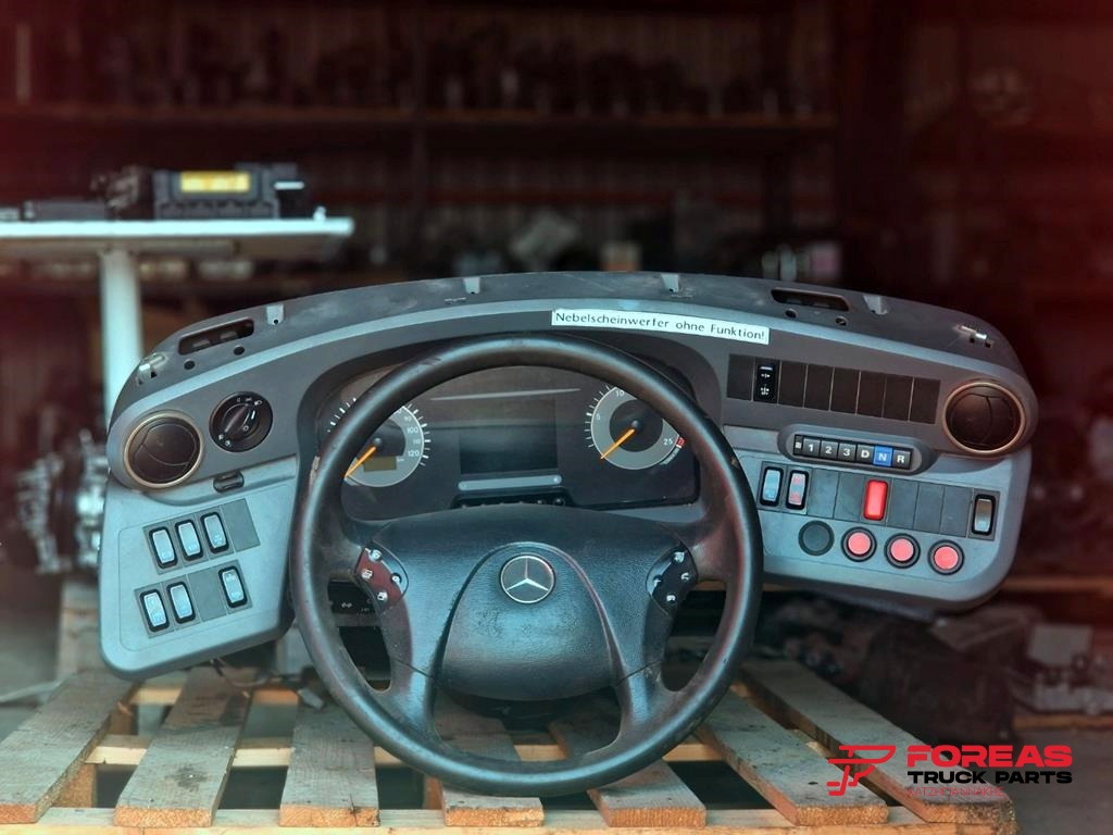 MERCEDES-BENZ CITARO - Műszerfal - Busz: 1 kép. MERCEDES-BENZ CITARO - Műszerfal - Busz: 1 kép.