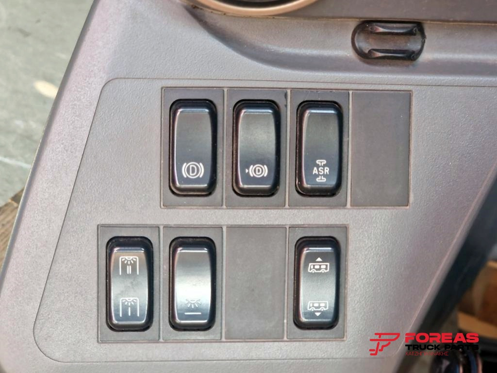 MERCEDES-BENZ CITARO - Műszerfal - Busz: 4 kép. MERCEDES-BENZ CITARO - Műszerfal - Busz: 4 kép.