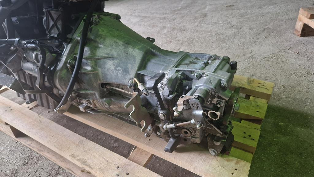 MERCEDES-BENZ SPRINTER G32-5 - 711.620 - Sebességváltó - Teherautó: 3 kép. MERCEDES-BENZ SPRINTER G32-5 - 711.620 - Sebességváltó - Teherautó: 3 kép.
