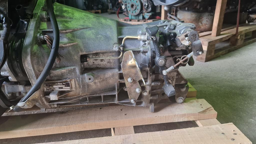 MERCEDES-BENZ SPRINTER G32-5 - 711.620 - Sebességváltó - Teherautó: 4 kép. MERCEDES-BENZ SPRINTER G32-5 - 711.620 - Sebességváltó - Teherautó: 4 kép.