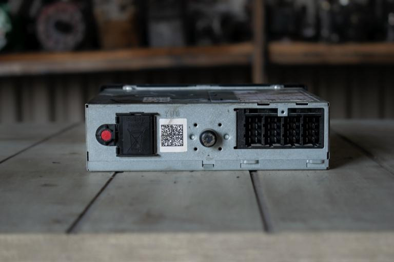 SIEMENS DIGITAL VDO 24V - Tachográf - Teherautó: 2 kép. SIEMENS DIGITAL VDO 24V - Tachográf - Teherautó: 2 kép.