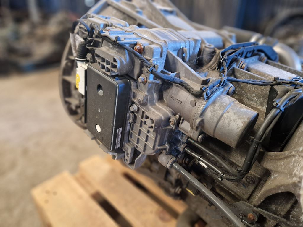 WABCO FOR MERCEDES ACTROS MP4 - 4213530040 - ECU - Teherautó: 2 kép. WABCO FOR MERCEDES ACTROS MP4 - 4213530040 - ECU - Teherautó: 2 kép.