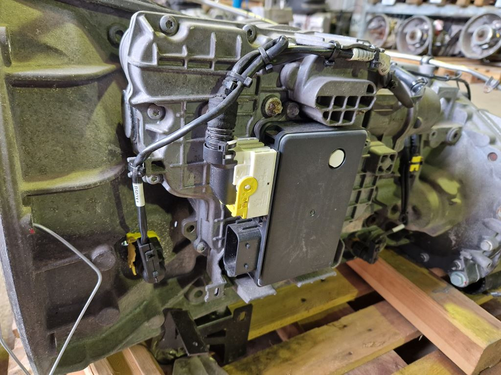 WABCO FOR MERCEDES GS GEARBOX - 4213534040 - ECU - Teherautó: 1 kép. WABCO FOR MERCEDES GS GEARBOX - 4213534040 - ECU - Teherautó: 1 kép.