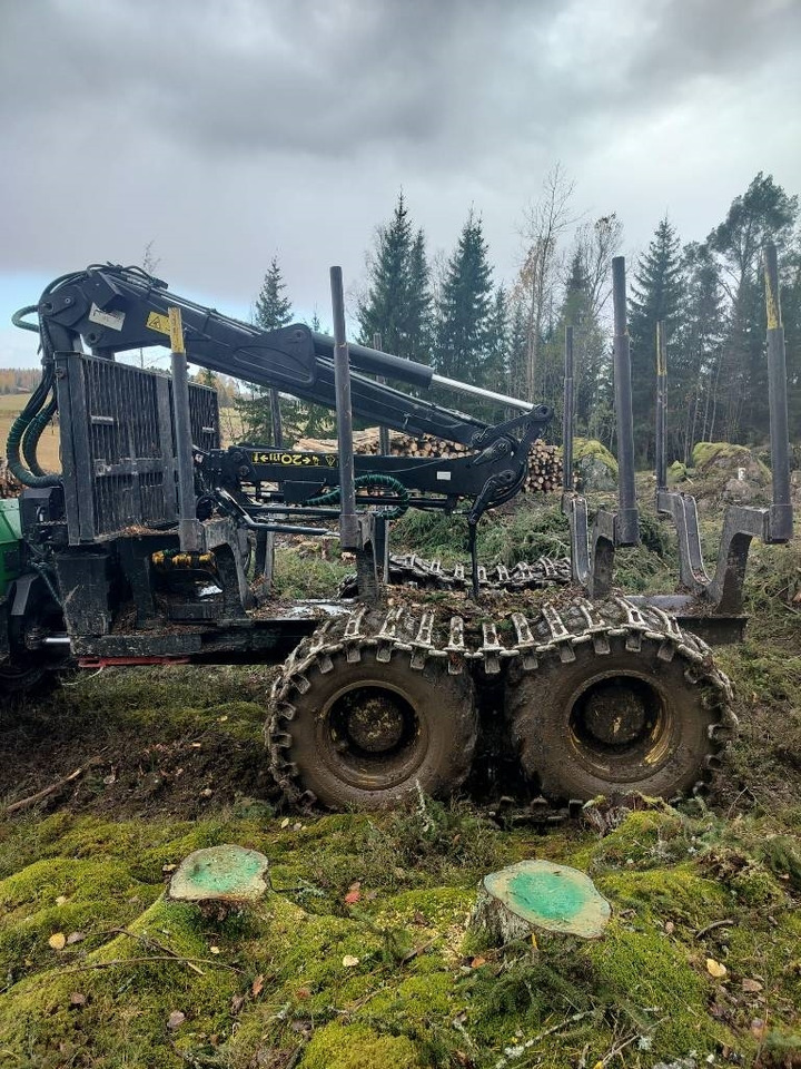 John Deere 1510 E - Kihordó: 3 kép. John Deere 1510 E - Kihordó: 3 kép.
