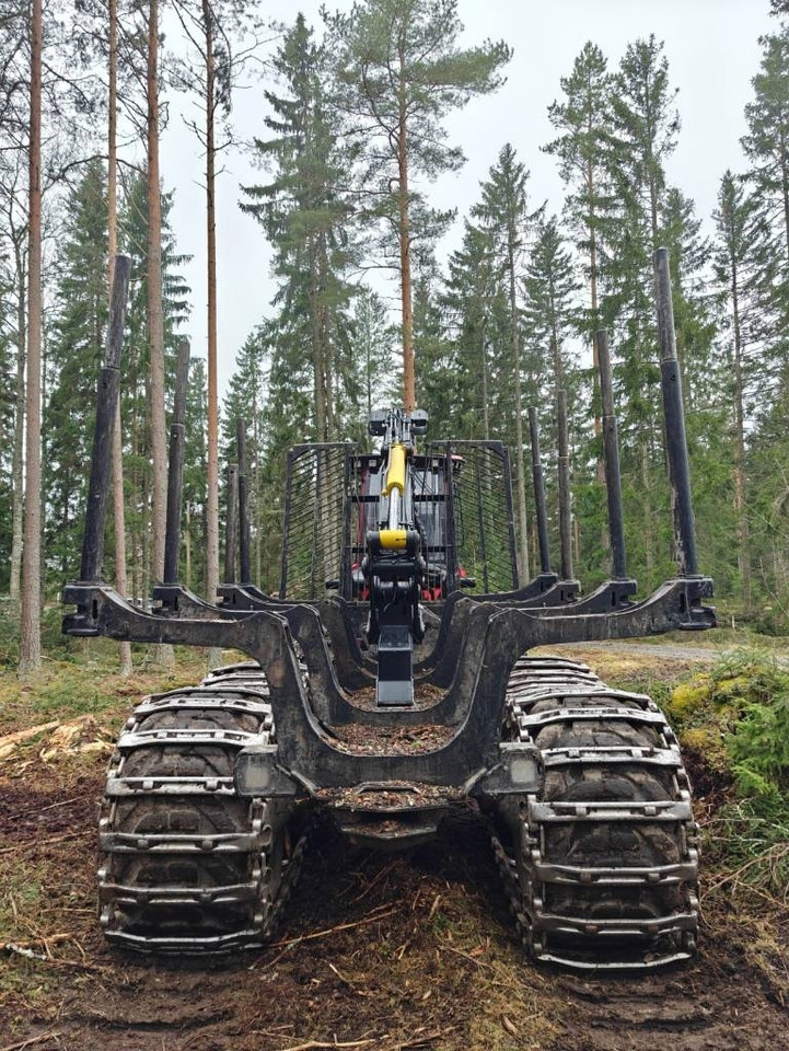 Komatsu 845 - Kihordó: 4 kép. Komatsu 845 - Kihordó: 4 kép.