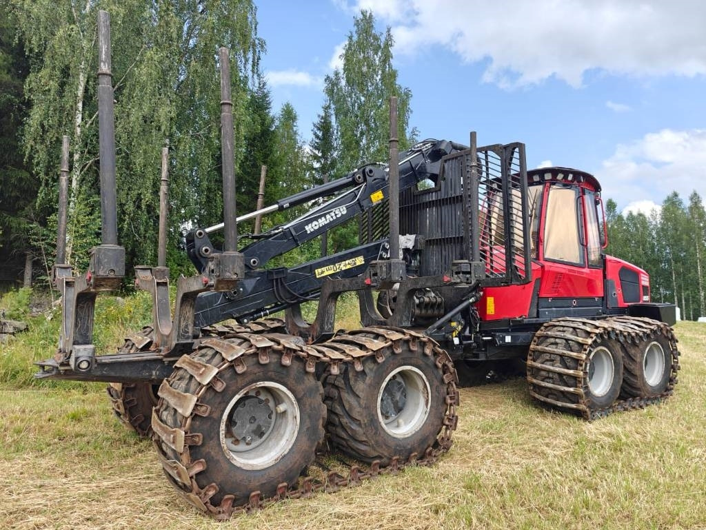 Komatsu 855 - Kihordó: 5 kép. Komatsu 855 - Kihordó: 5 kép.