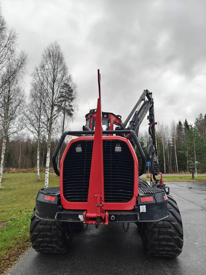 Komatsu 901 XC - Fakitermelő gép: 4 kép. Komatsu 901 XC - Fakitermelő gép: 4 kép.