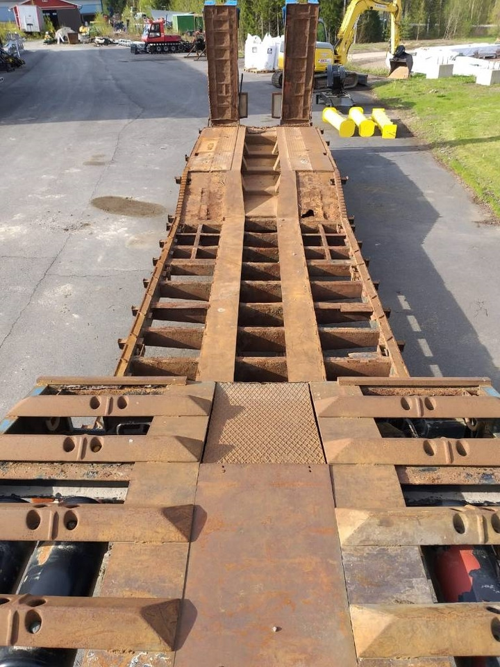 Langendorf Satbue 30/36 - Félpótkocsi mélybölcsős: 5 kép. Langendorf Satbue 30/36 - Félpótkocsi mélybölcsős: 5 kép.