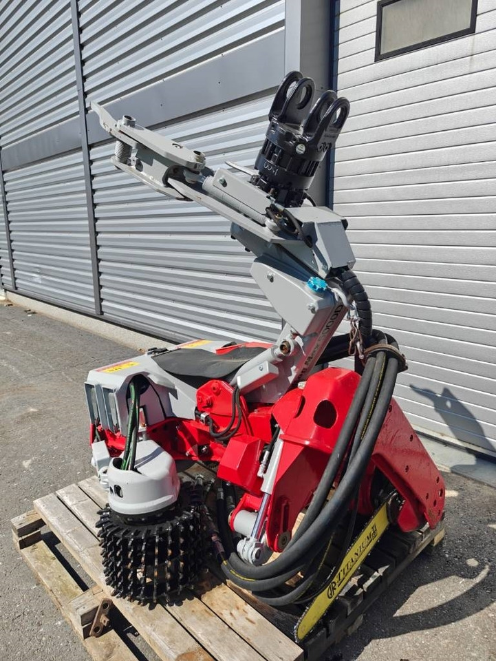 Log Max 5000 D - Erdészeti fej: 3 kép. Log Max 5000 D - Erdészeti fej: 3 kép.