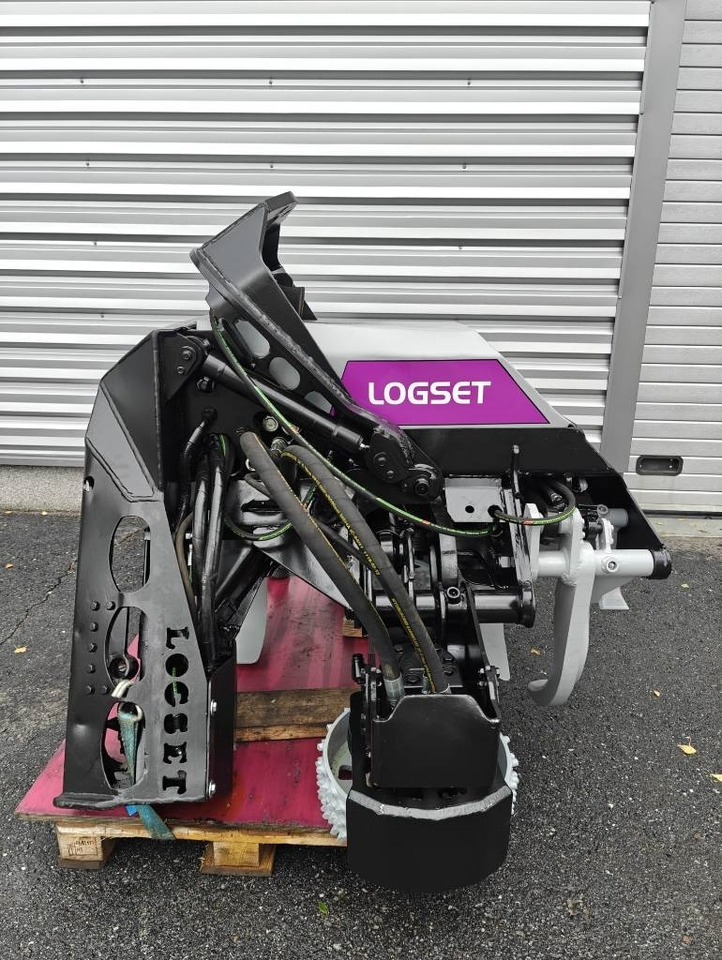 Logset 6 M - Erdészeti fej: 2 kép. Logset 6 M - Erdészeti fej: 2 kép.