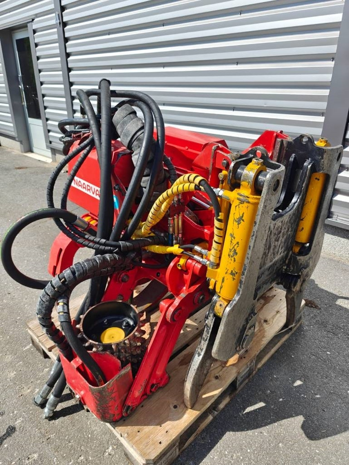 Naarva EF 28 - Erdészeti fej: 5 kép. Naarva EF 28 - Erdészeti fej: 5 kép.