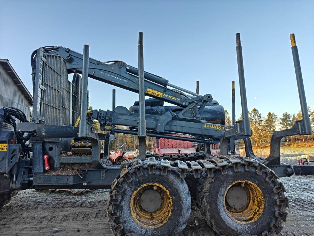 Ponsse Buffalo 8W - Kihordó: 4 kép. Ponsse Buffalo 8W - Kihordó: 4 kép.