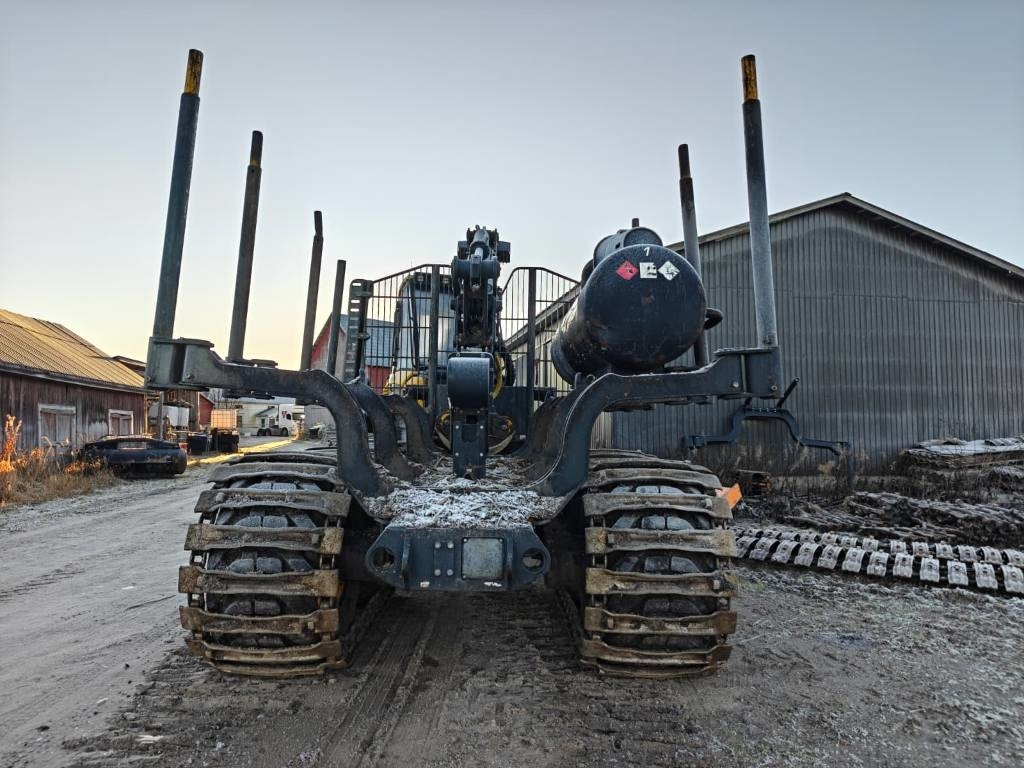 Ponsse Buffalo 8W - Kihordó: 5 kép. Ponsse Buffalo 8W - Kihordó: 5 kép.