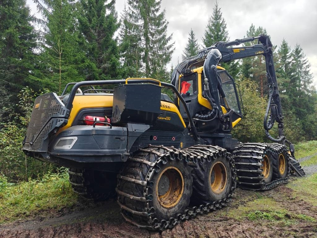 Ponsse Scorpion King - Fakitermelő gép: 3 kép. Ponsse Scorpion King - Fakitermelő gép: 3 kép.