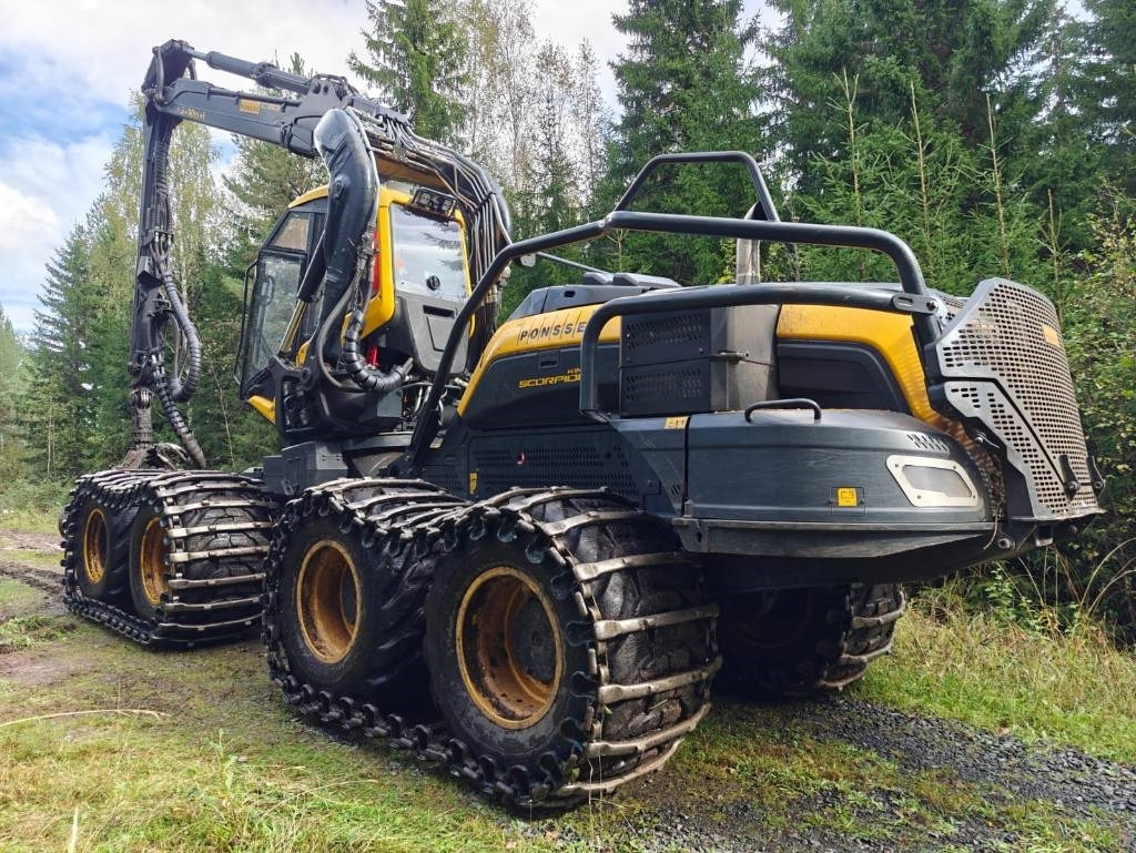 Ponsse Scorpion King - Fakitermelő gép: 5 kép. Ponsse Scorpion King - Fakitermelő gép: 5 kép.