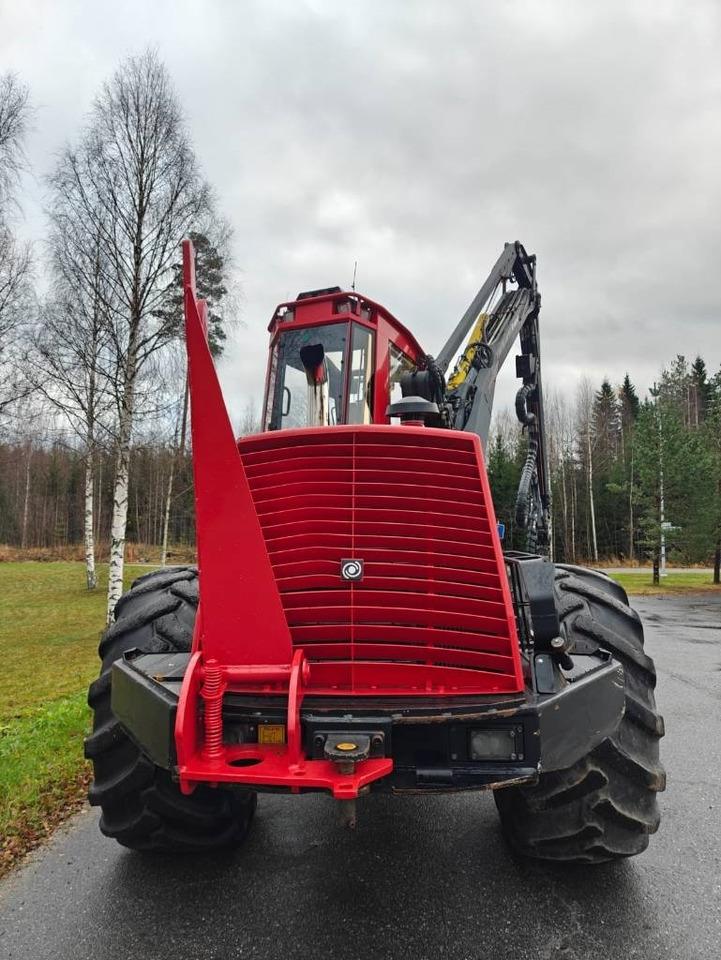 Valmet 901TX - Fakitermelő gép: 4 kép. Valmet 901TX - Fakitermelő gép: 4 kép.
