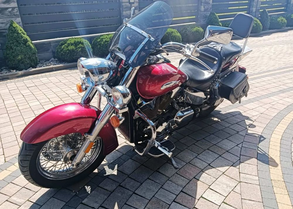 Honda VTX - Motorkerékpár: 1 kép. Honda VTX - Motorkerékpár: 1 kép.